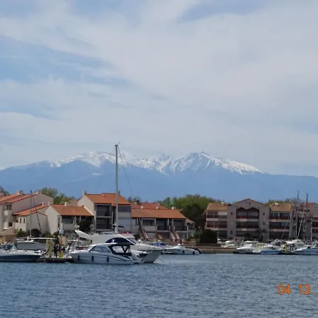 Maison 100 M De La Label 3 Clevacances Holiday home Saint-Cyprien (Pyrenees-Orientales)